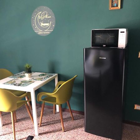 D.I Dream Apartment Sarzana Luaran gambar